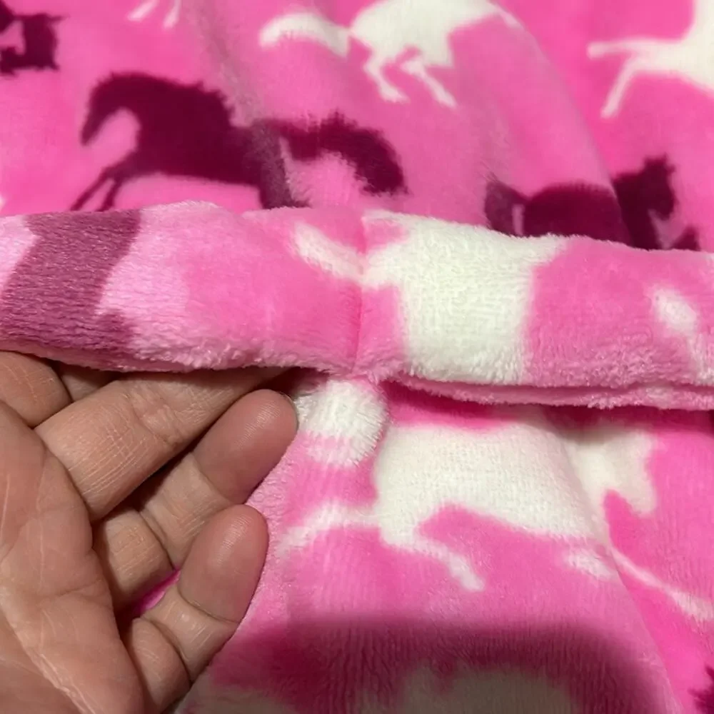 Hatley 4/5 hooded thick pink robe horse print white burgundy pockets euc
